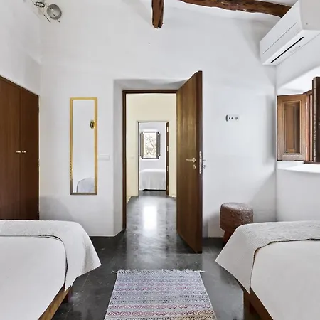 Ivy - San Carlos Villa *